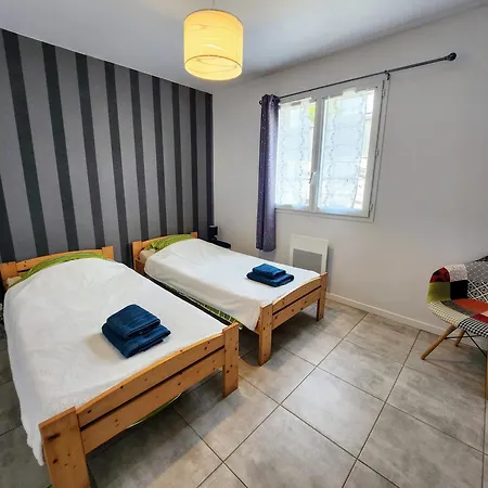 En Ardeche, L'odyssee Climatise Avec Sa Piscine Privee Et Chauffee Hébergement de vacances