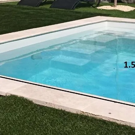 En Ardeche, L'odyssee Climatise Avec Sa Piscine Privee Et Chauffee *